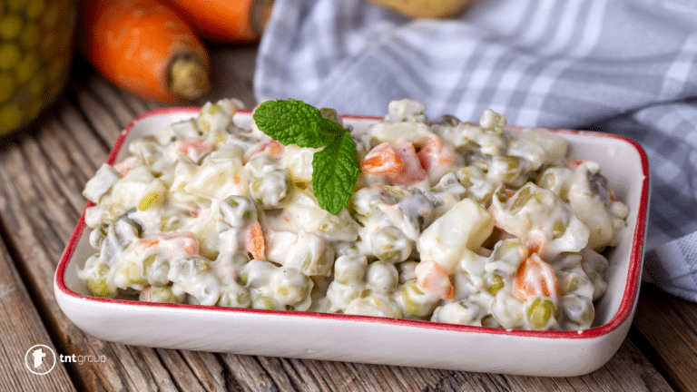 Francuska salata: Tradicija, sastojci i savjeti za pripremu