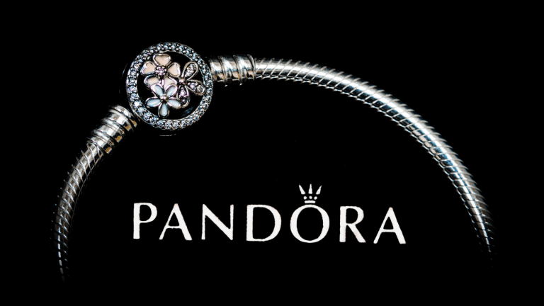 Od čega je Pandora nakit – materijali, kvalitet i vrijednost